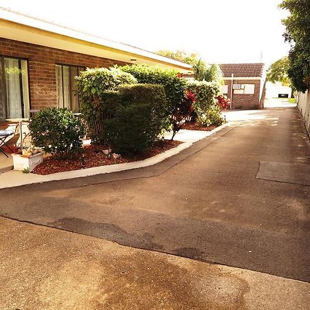 مولولابا Twin Pines Motel المظهر الخارجي الصورة
