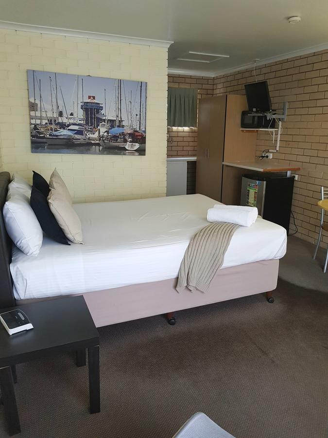 مولولابا Twin Pines Motel المظهر الخارجي الصورة