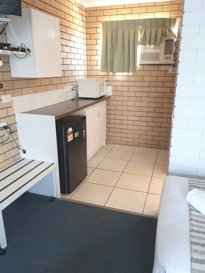مولولابا Twin Pines Motel المظهر الخارجي الصورة