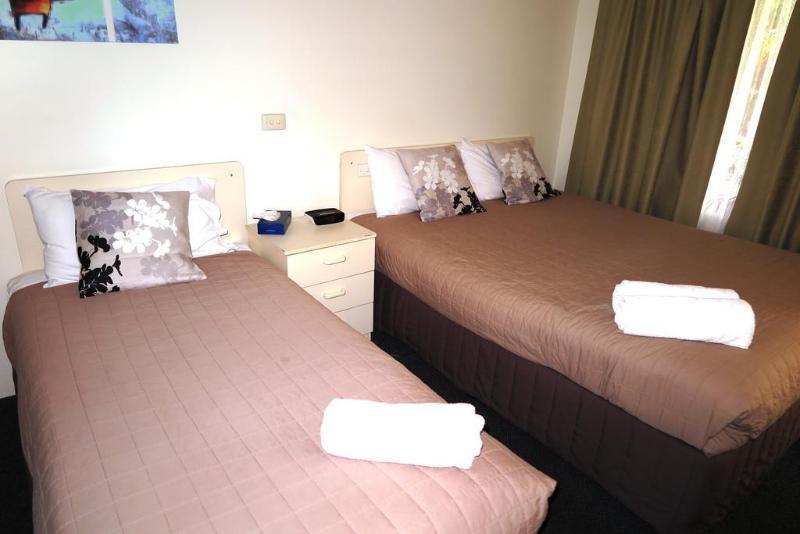 مولولابا Twin Pines Motel المظهر الخارجي الصورة