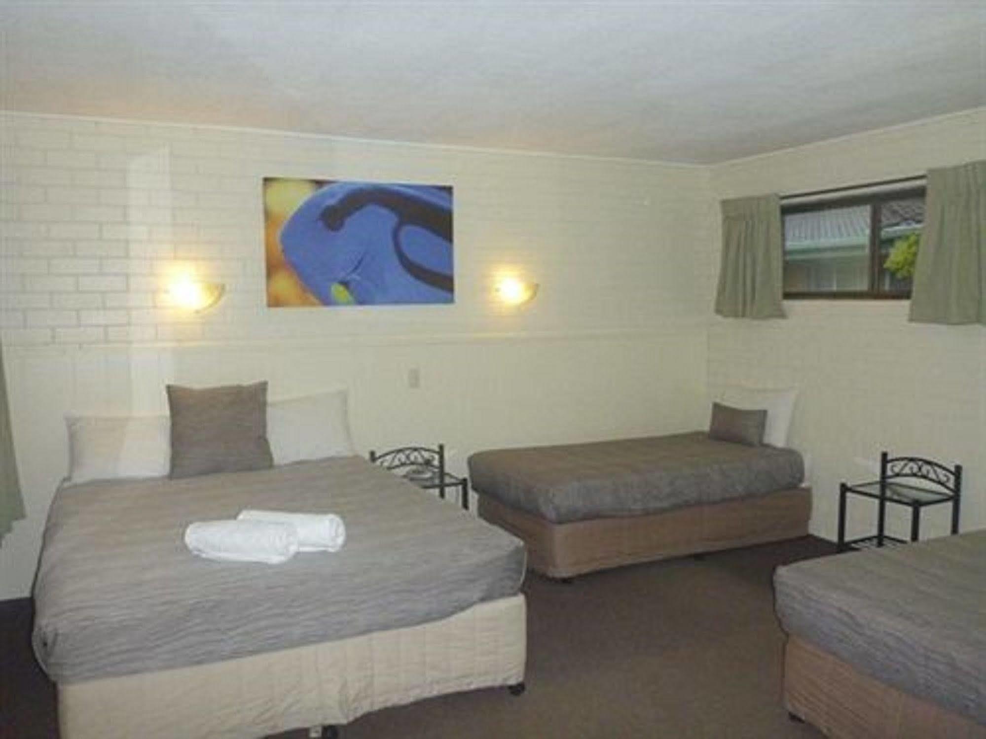 مولولابا Twin Pines Motel المظهر الخارجي الصورة