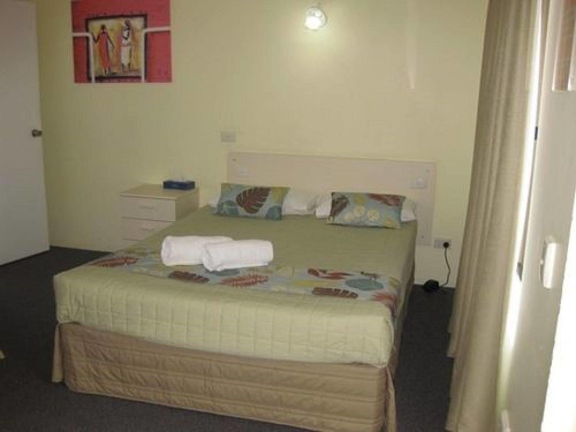 مولولابا Twin Pines Motel المظهر الخارجي الصورة
